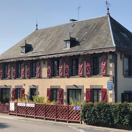 A L'Aube Des Volcans Hotel Charbonnières-les-Vieilles Buitenkant foto