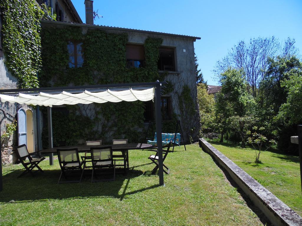 A L'Aube Des Volcans Charbonnières-les-Vieilles Kamer foto