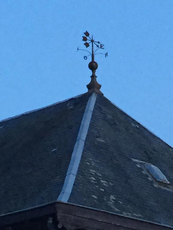 A L'Aube Des Volcans Hotel Charbonnières-les-Vieilles Buitenkant foto